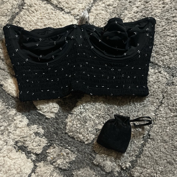 Top - Picture 4 of 4